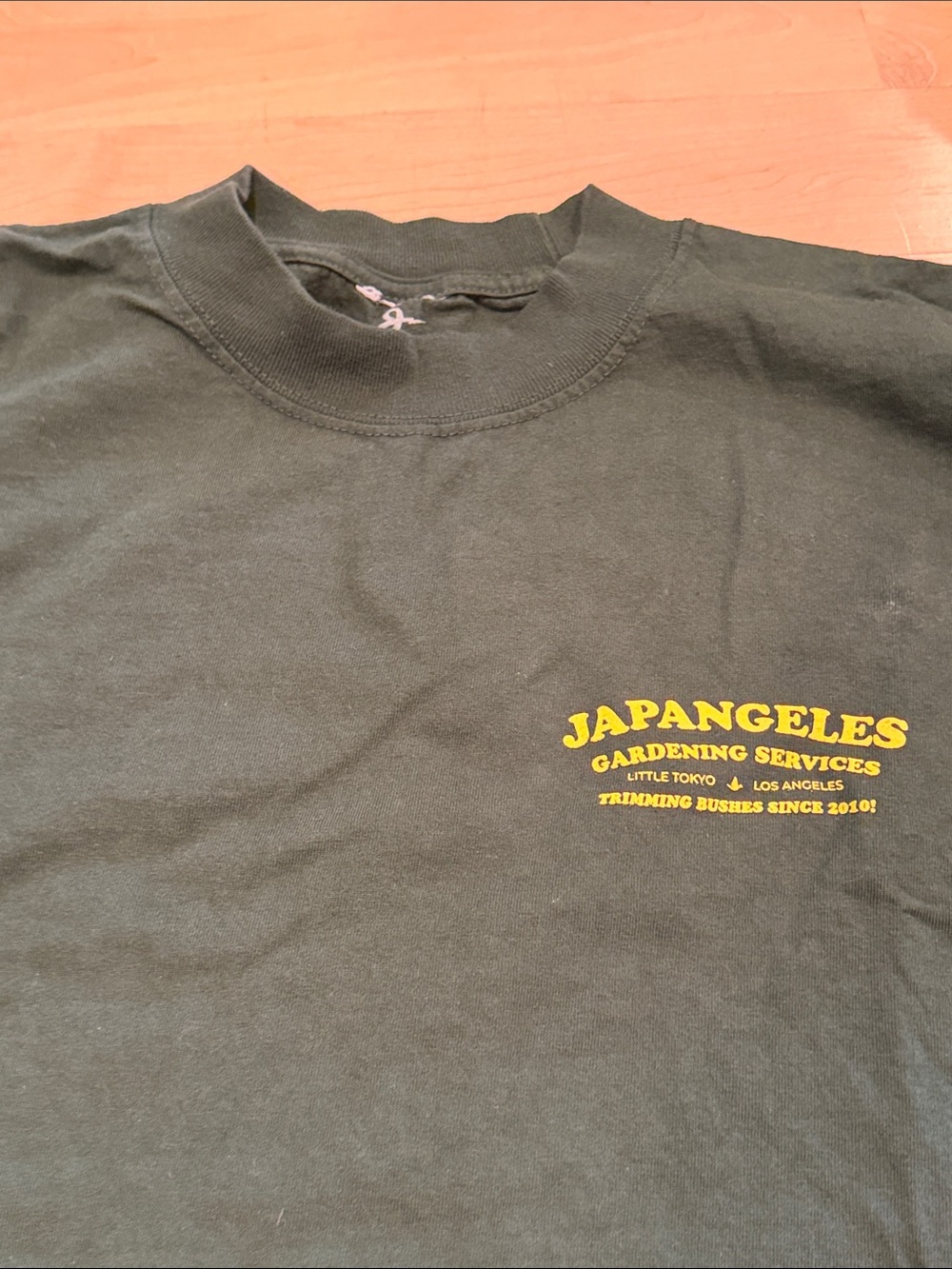 Japangeles Gardening Service T-Shirt